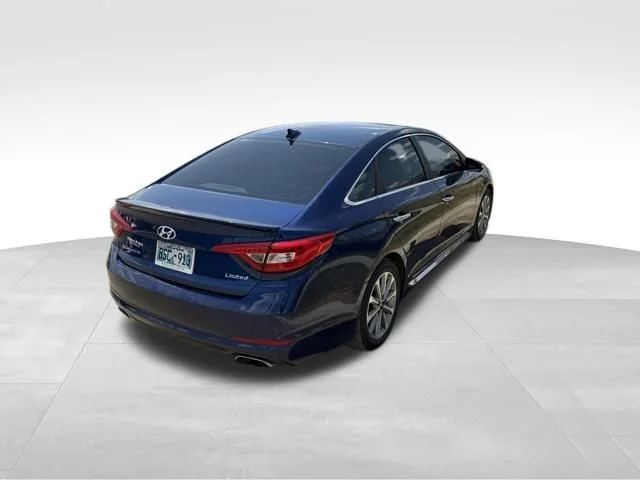 Used 2016 Blue Hyundai Limited image 3