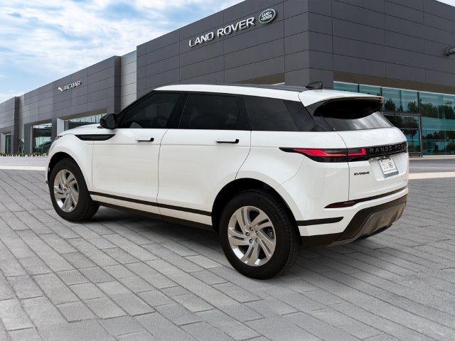 Certified Used 2025 Fuji White Land Rover S image 3
