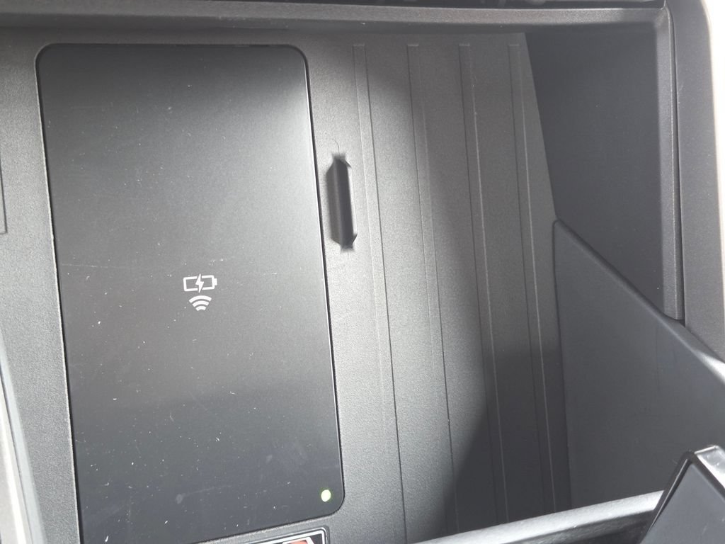 New 2026 Wind Chill Pearl Toyota Platinum image 14