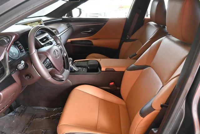 Certified Used 2020 NEBULA GRAY PEARL Lexus 300h image 17