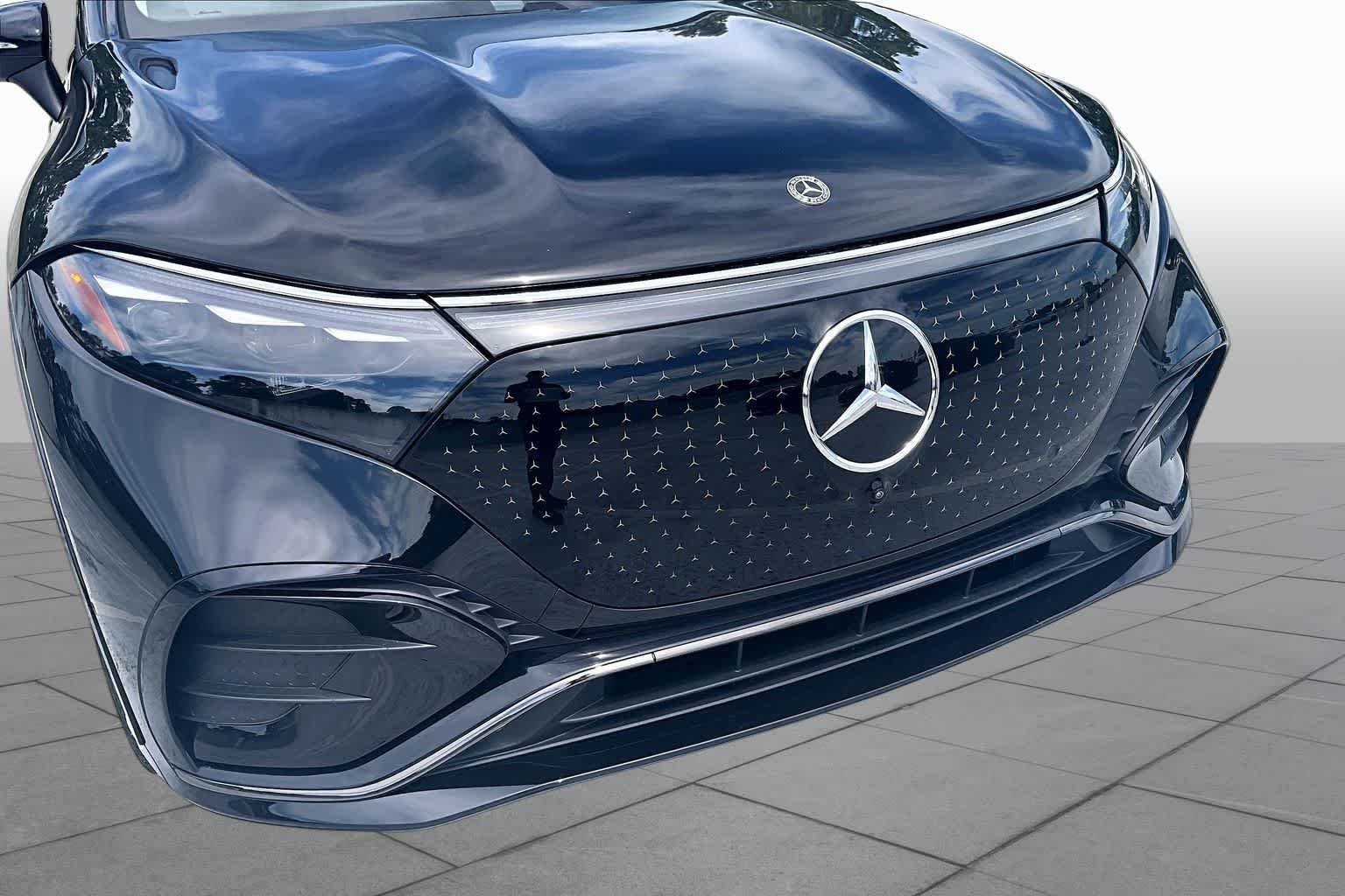 Used 2024 Obsidian Black Metallic Mercedes-Benz EQS 450 image 29