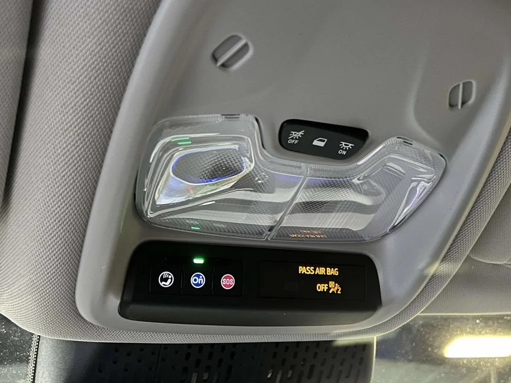 2027 Chevrolet Bolt RS - Photo 21