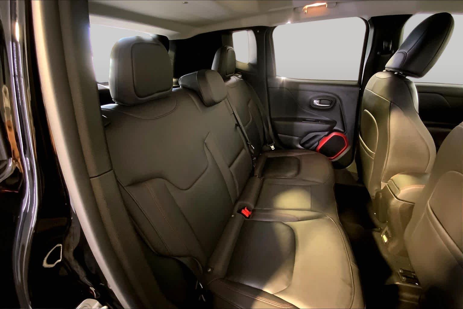Used 2017 Black Jeep Trailhawk image 20