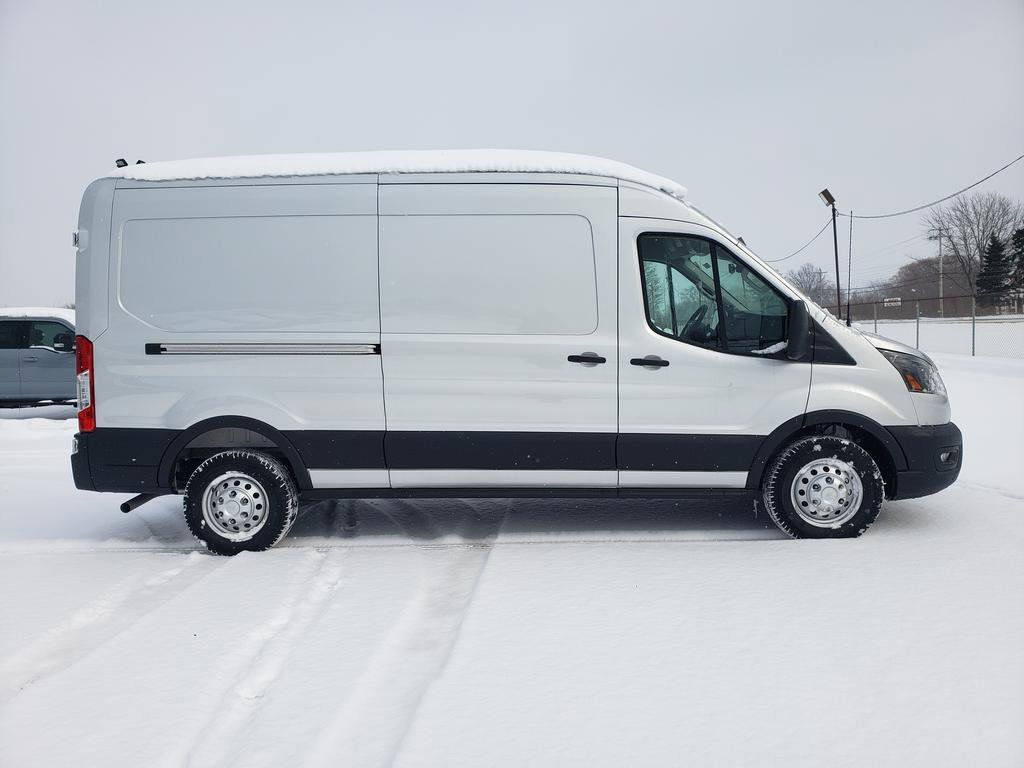 New 2026 Ingot Silver Metallic Ford Cargo Van image 2