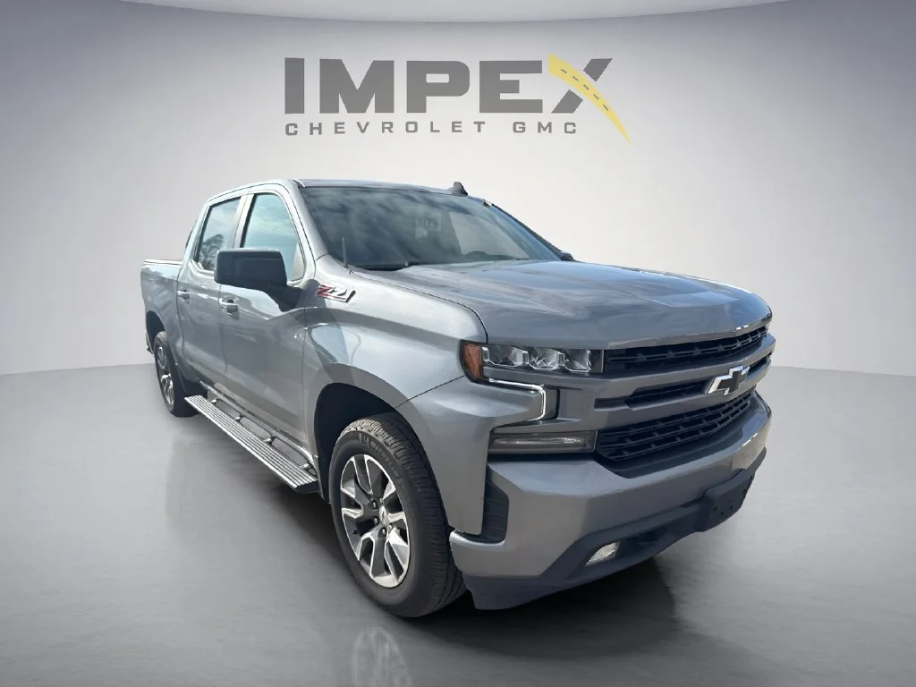 Used 2021 Satin Steel Metallic Chevrolet RST image 7