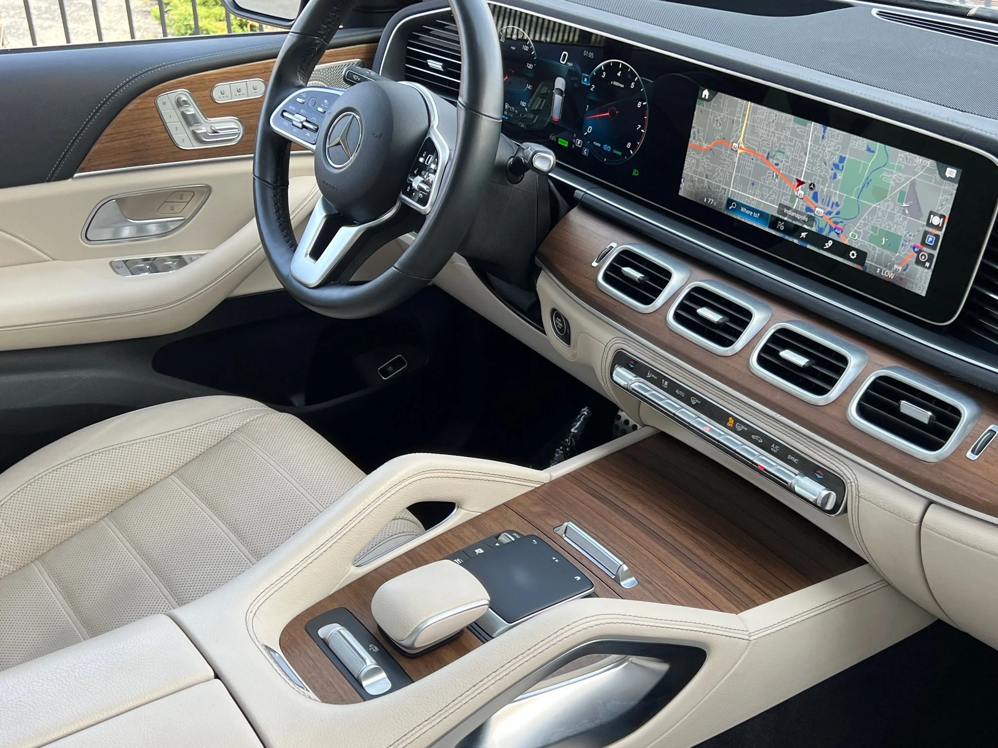 Used 2023 Gray Mercedes-Benz GLS 580 image 16
