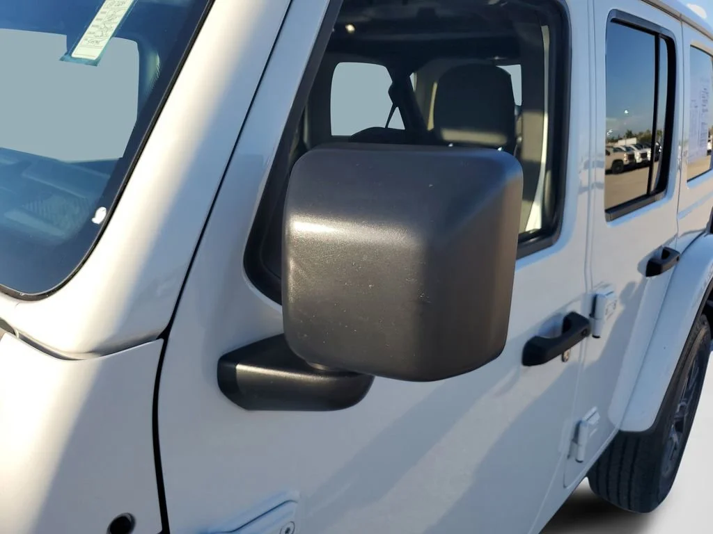 Used 2025 White Jeep 4-Door Sahara 4x4 image 27
