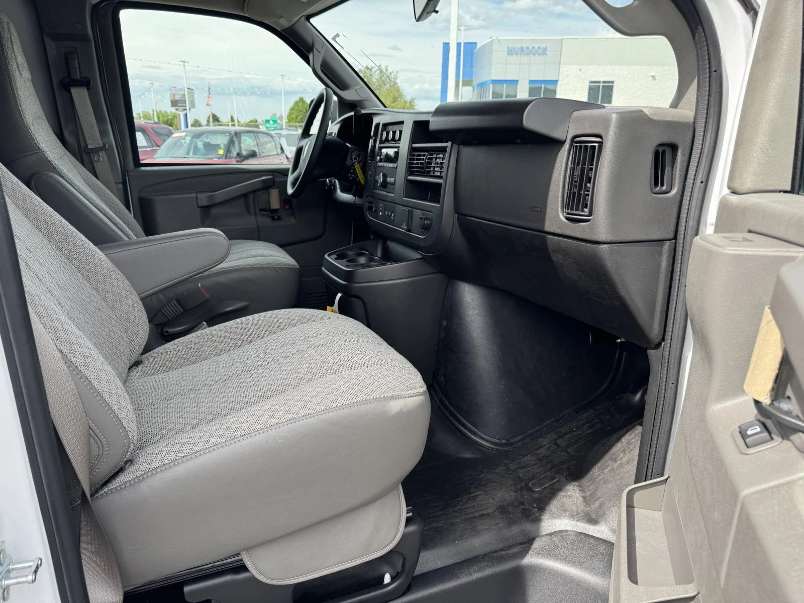 2025 GMC Savana Cargo Work Van - Photo 11