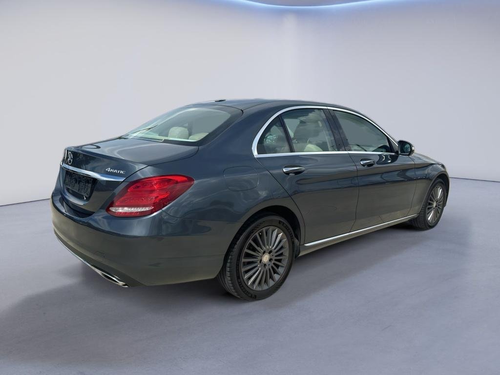Used 2015 Steel Gray Metallic Mercedes-Benz Luxury image 6