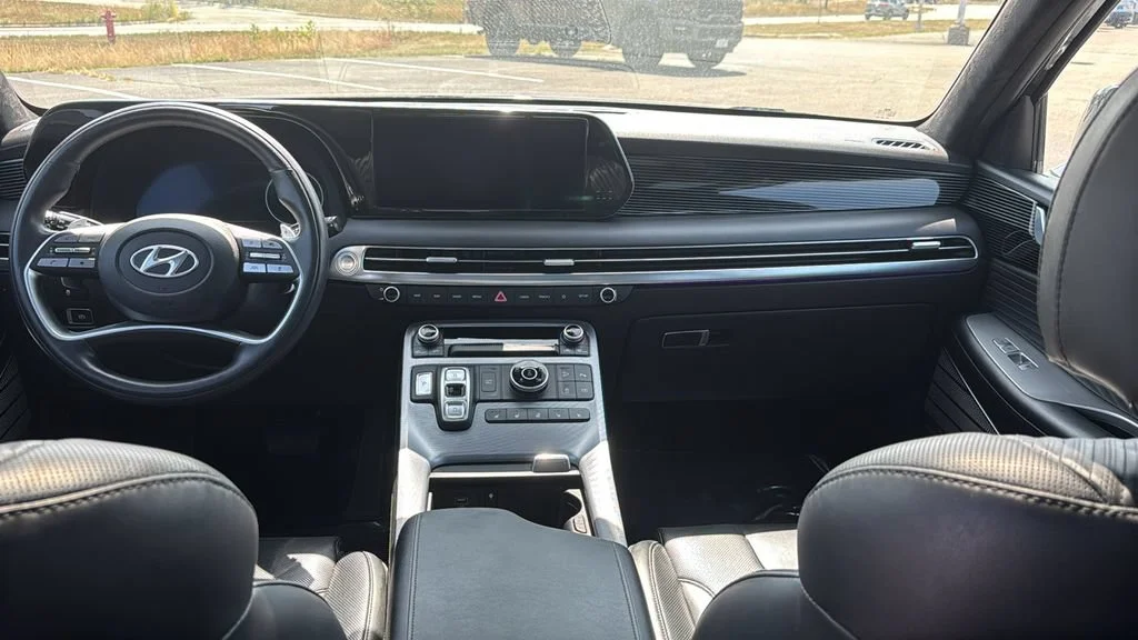 Used 2024 Gray Hyundai Calligraphy image 7