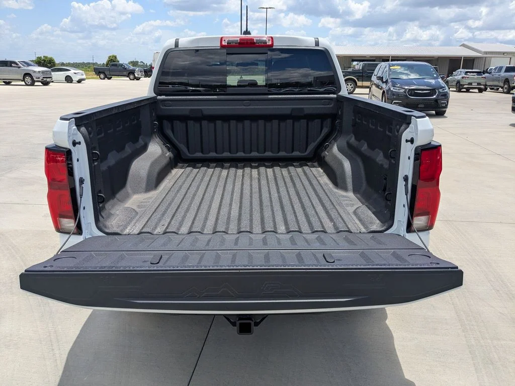 Used 2026 White Chevrolet Z71 image 16