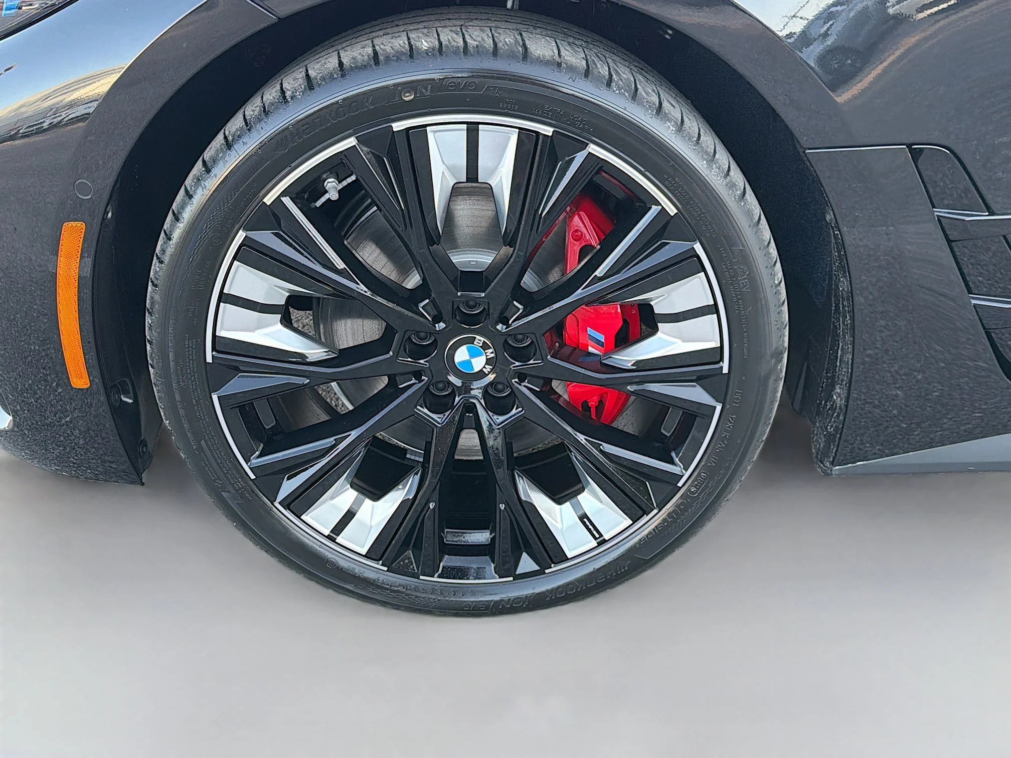 New 2026 Black Sapphire Metallic BMW 430i image 40