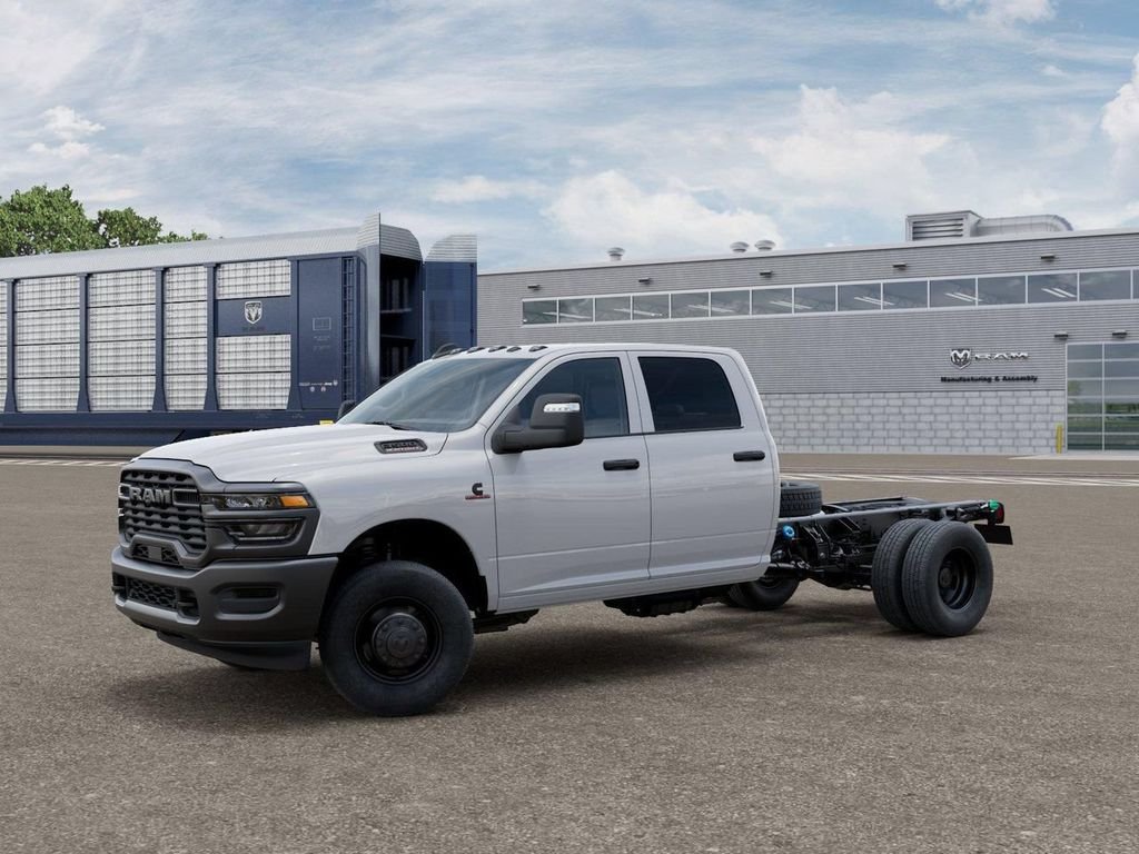 New 2026 Bright White Clearcoat RAM Tradesman image 22