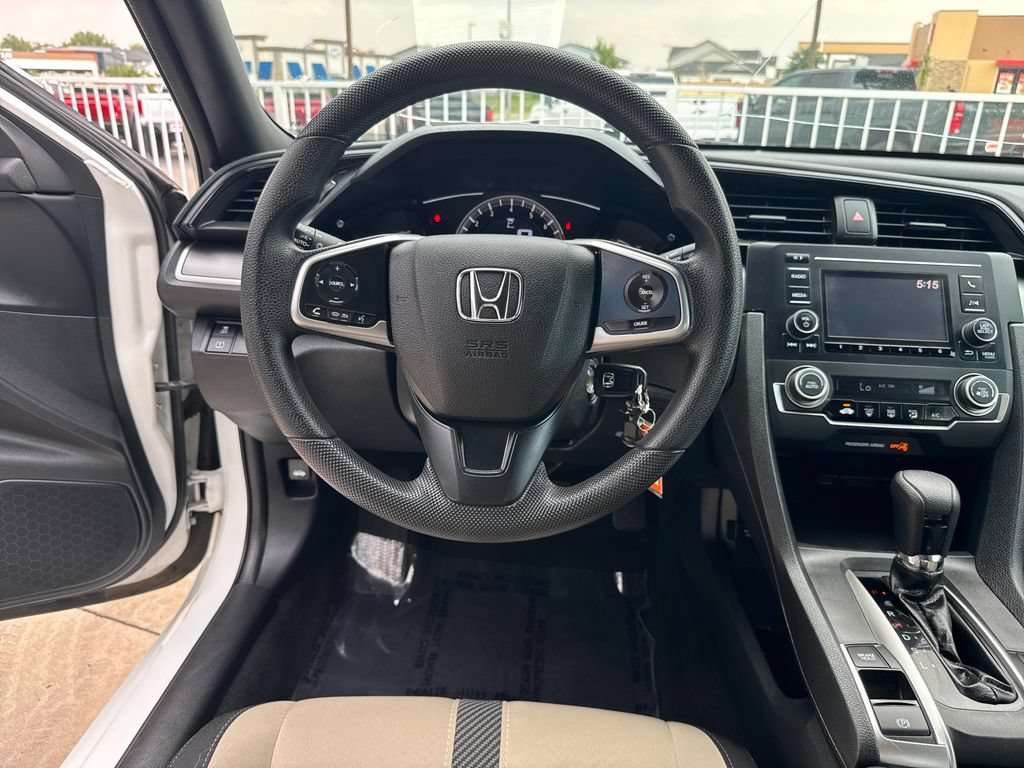 Used 2017  Honda LX image 13