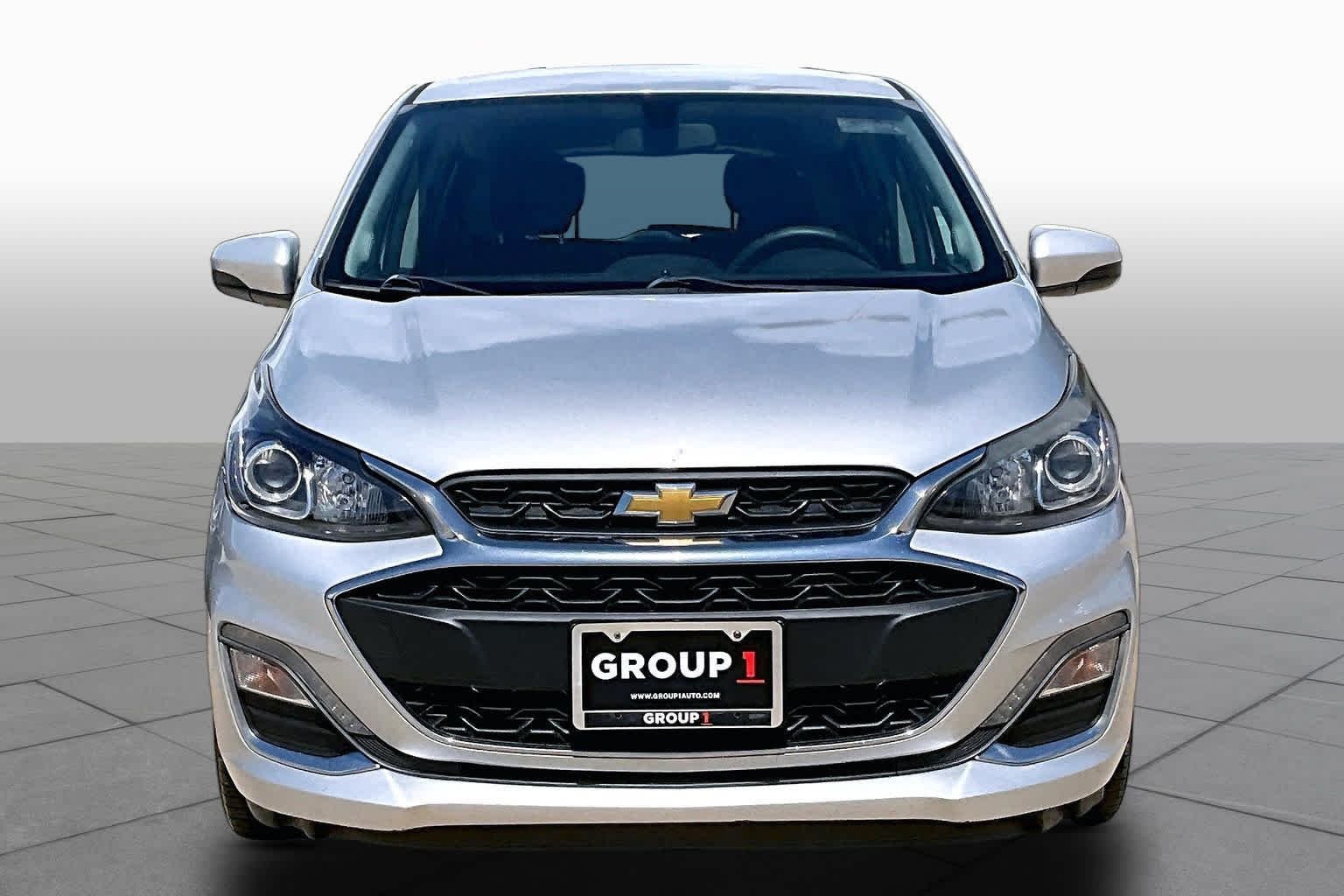 Used 2020 SILVER ICE METALLIC Chevrolet LT image 4