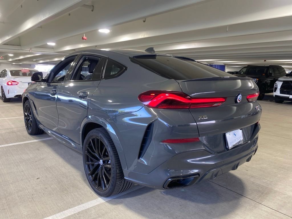 Used 2022 Gray Metallic BMW M50i image 3