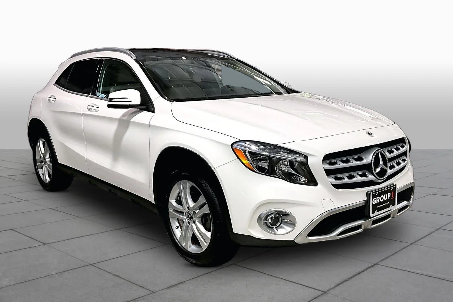 Used 2019 Polar White Mercedes-Benz GLA 250 image 3