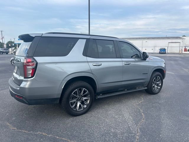 Used 2023 Gray Chevrolet Z71 image 4