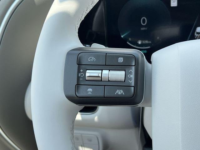 New 2026 White Hyundai Blue SEL 8P image 25