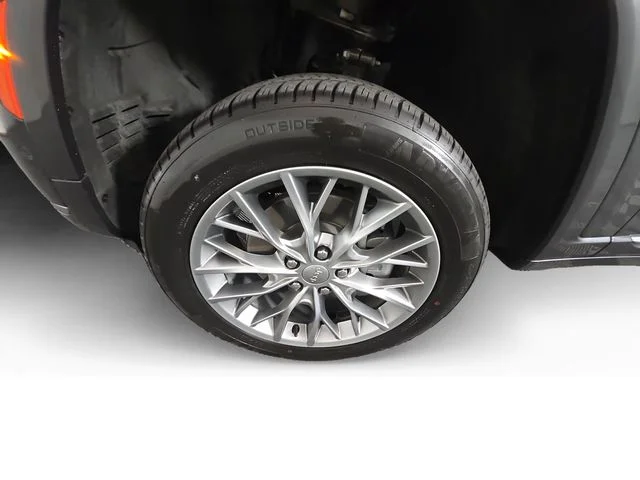 Used 2022 Gray Jeep Summit image 14