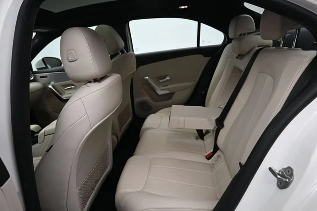 Used 2022 Polar White Mercedes-Benz A 220 image 22