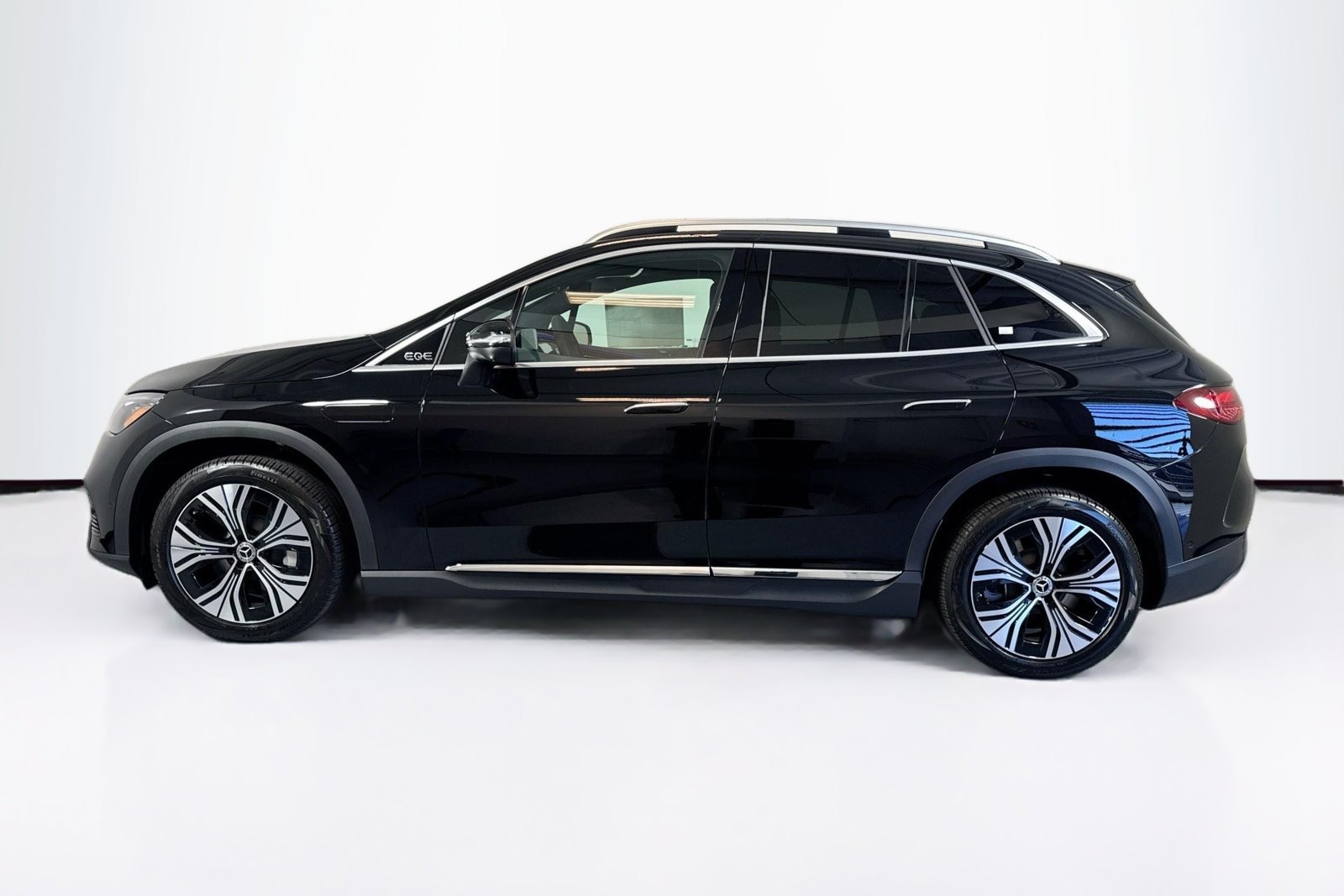 New 2026 Black Mercedes-Benz EQE 320 image 8