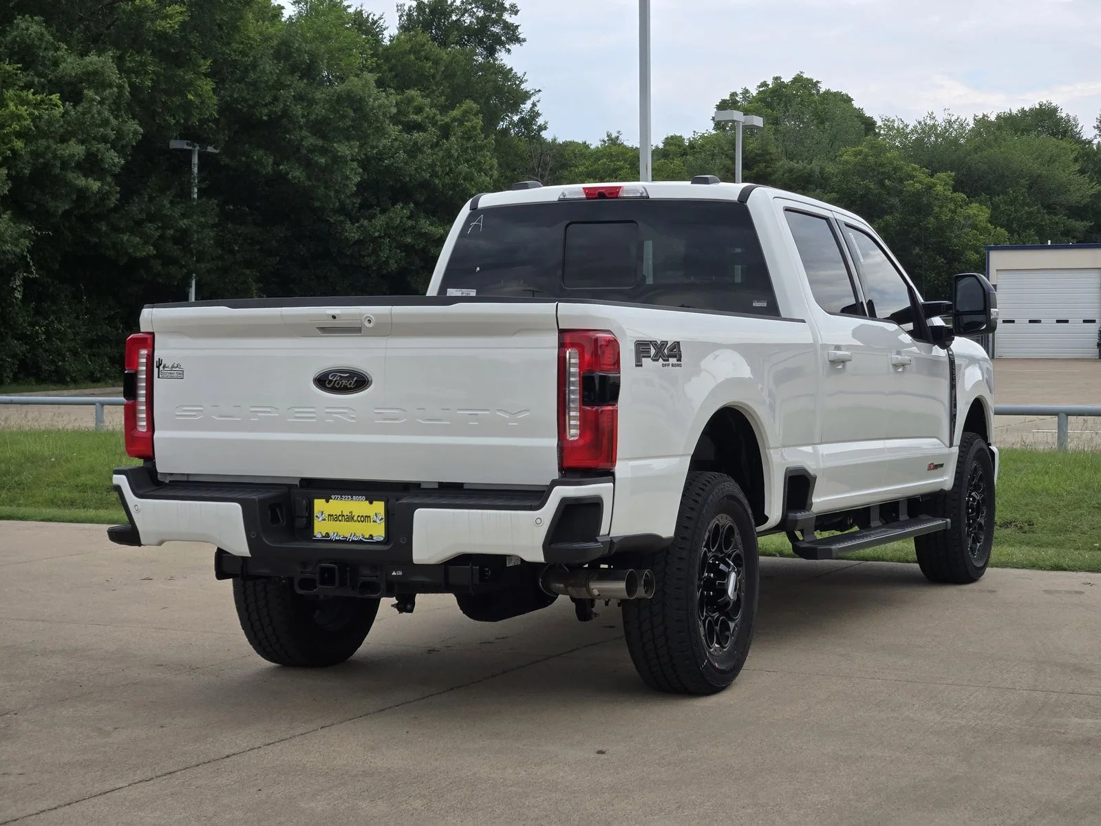 New 2026 Star White Metallic Tri-Coat Ford F-250® Lariat® image 4