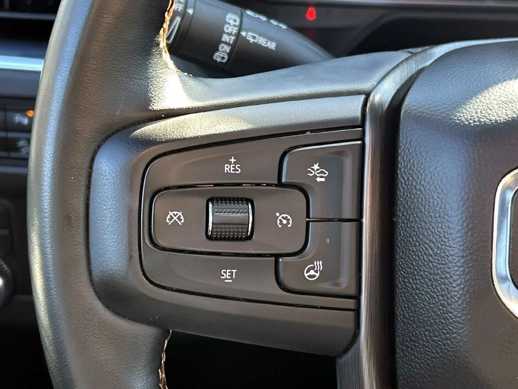 Used 2023 White Frost GMC AT4 image 30