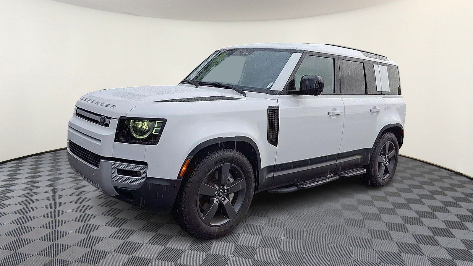 Certified Used 2025 Fuji White - 1AA Land Rover 110 P400 S image 4