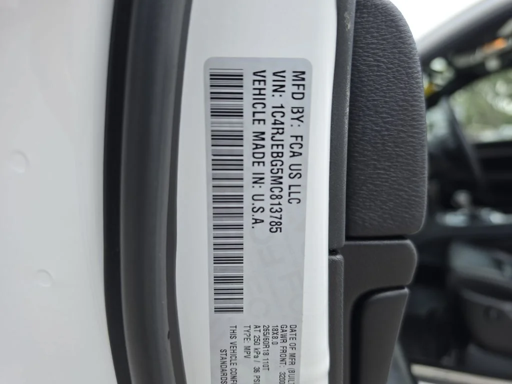 Certified Used 2021 Bright White Clearcoat Jeep Limited image 37