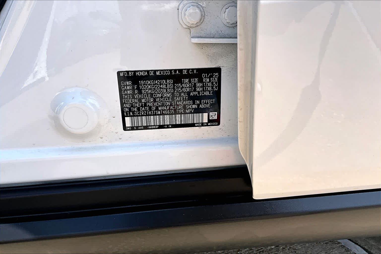 Used 2025 Platinum White Pearl Honda LX image 32