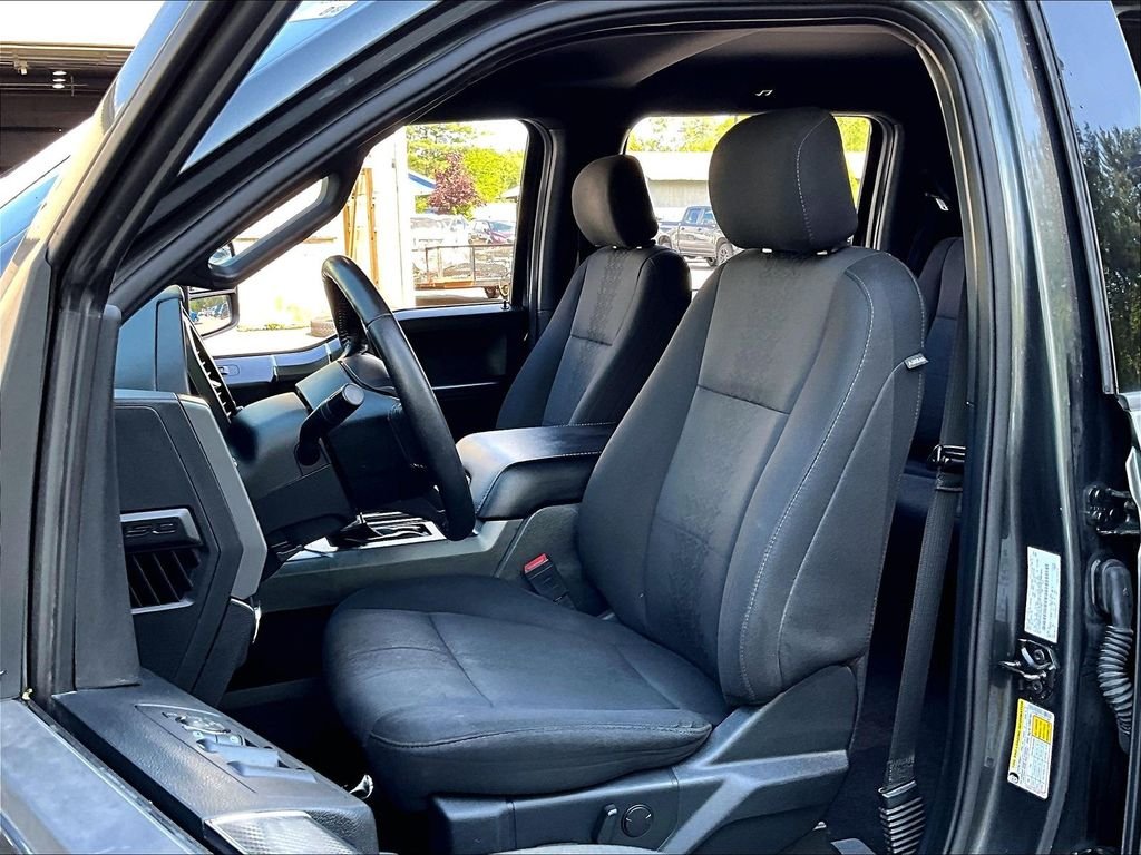 Used 2020 Magnetic Ford XLT image 10