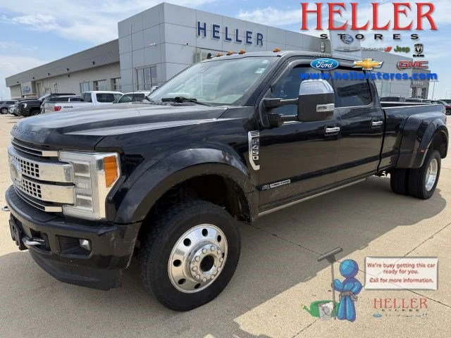 Used 2019 Agate Black Metallic Ford Platinum image 1