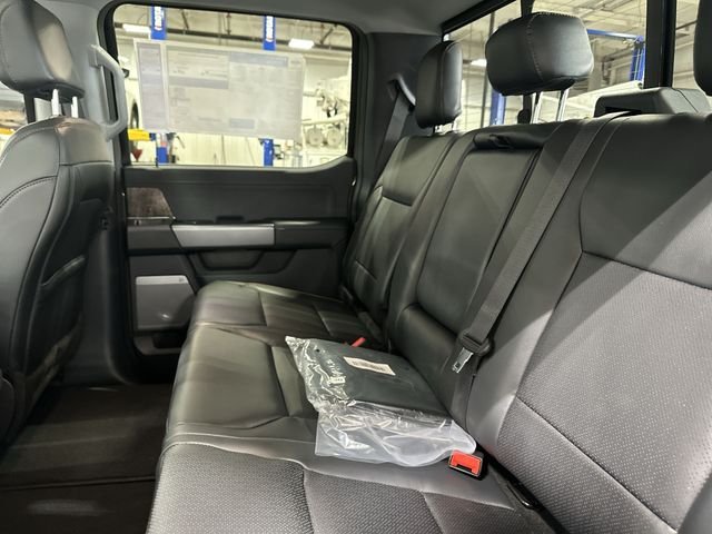 New 2026 Marsh Gray Ford F-250® Lariat® image 31