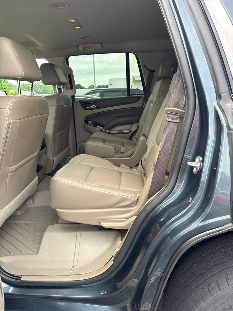 Used 2020 Gray Chevrolet LT image 3