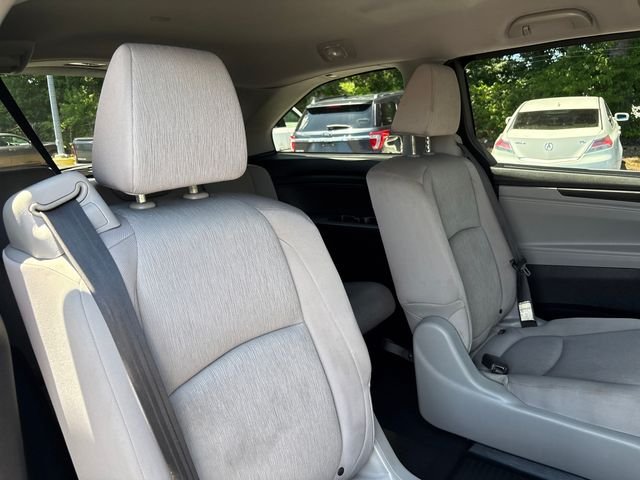 Used 2019 Obsidian Blue Pearl Honda LX image 30
