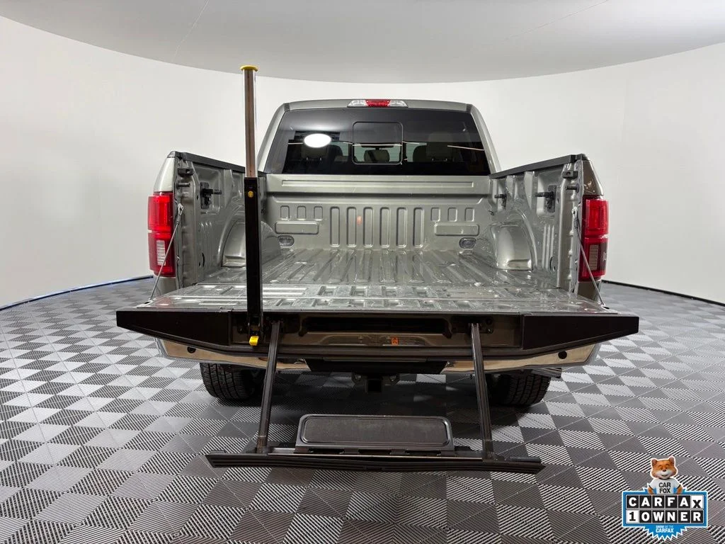 Used 2019 Green Ford Lariat image 9