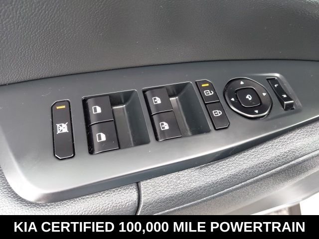 Used 2026 White Kia SX-Prestige image 19