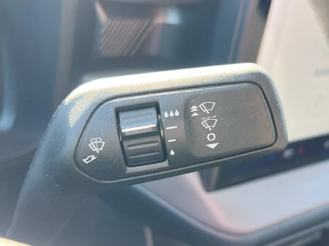 Used 2025 Blue Ford XL image 29