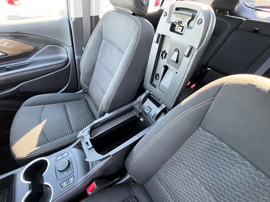 Used 2019 Gray GMC SLE image 27