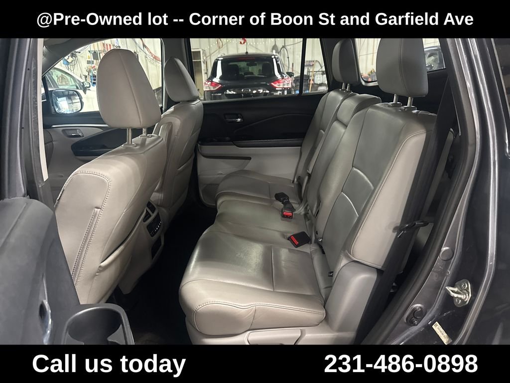 Used 2016  Honda EX-L image 26