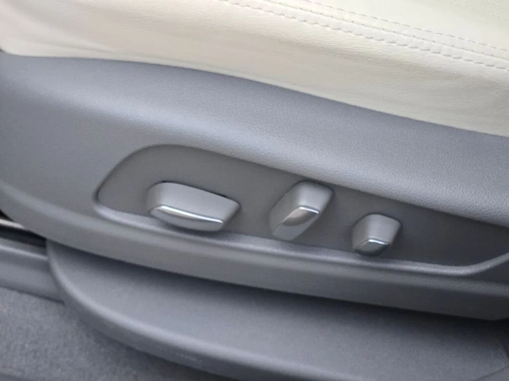 2025 Cadillac XT5 Premium Luxury - Photo 23