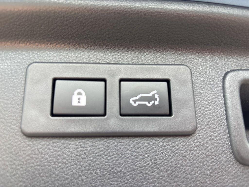 Used 2024 Horizon Blue Subaru Limited image 37