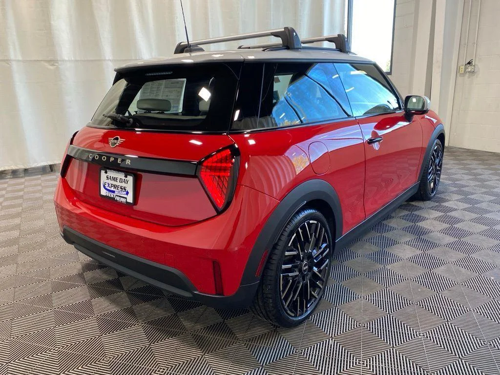 Used 2025 Chili Red MINI Iconic image 9