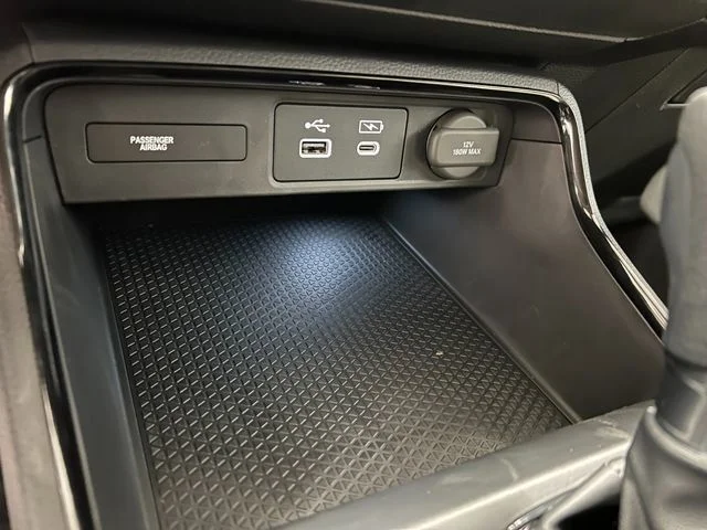 New 2026 Platinum White Pearl Honda EX image 7