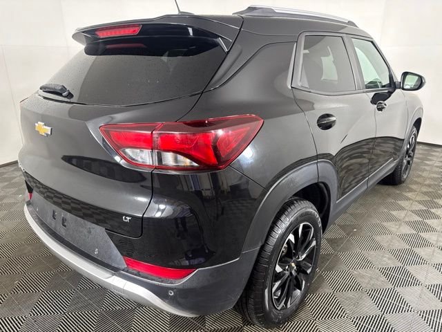 Used 2022 Black Chevrolet LT image 3