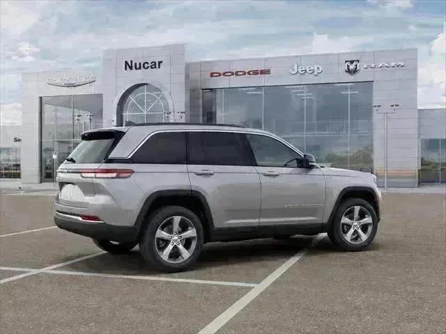 New 2026 Silver Zynith Exterior Paint Jeep Limited image 40