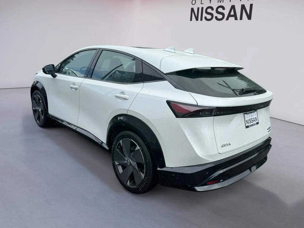 Used 2024 White Nissan PLATINUM+ e-4ORCE image 4