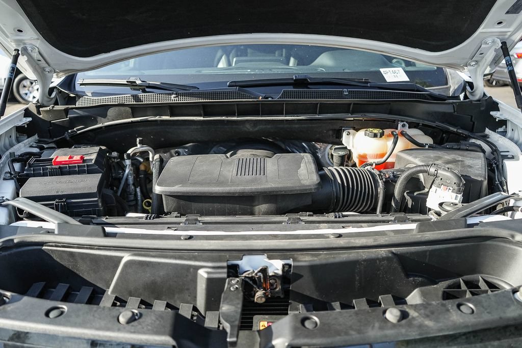 Used 2023 Summit White Chevrolet LT image 25