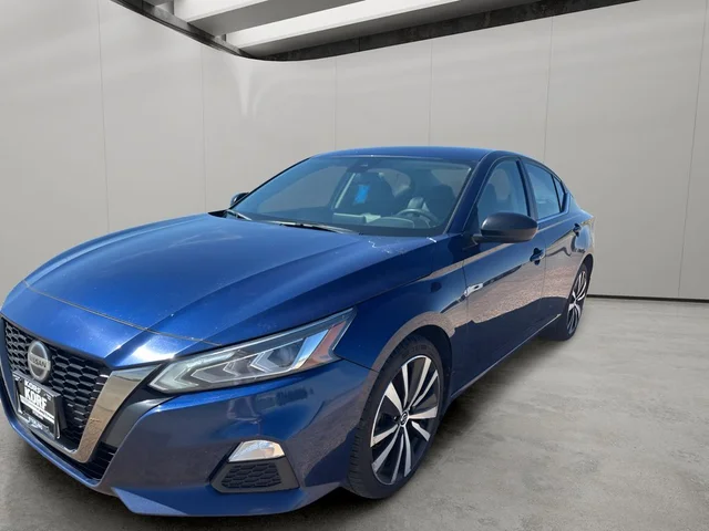 2022 Nissan Altima 2.5 SR